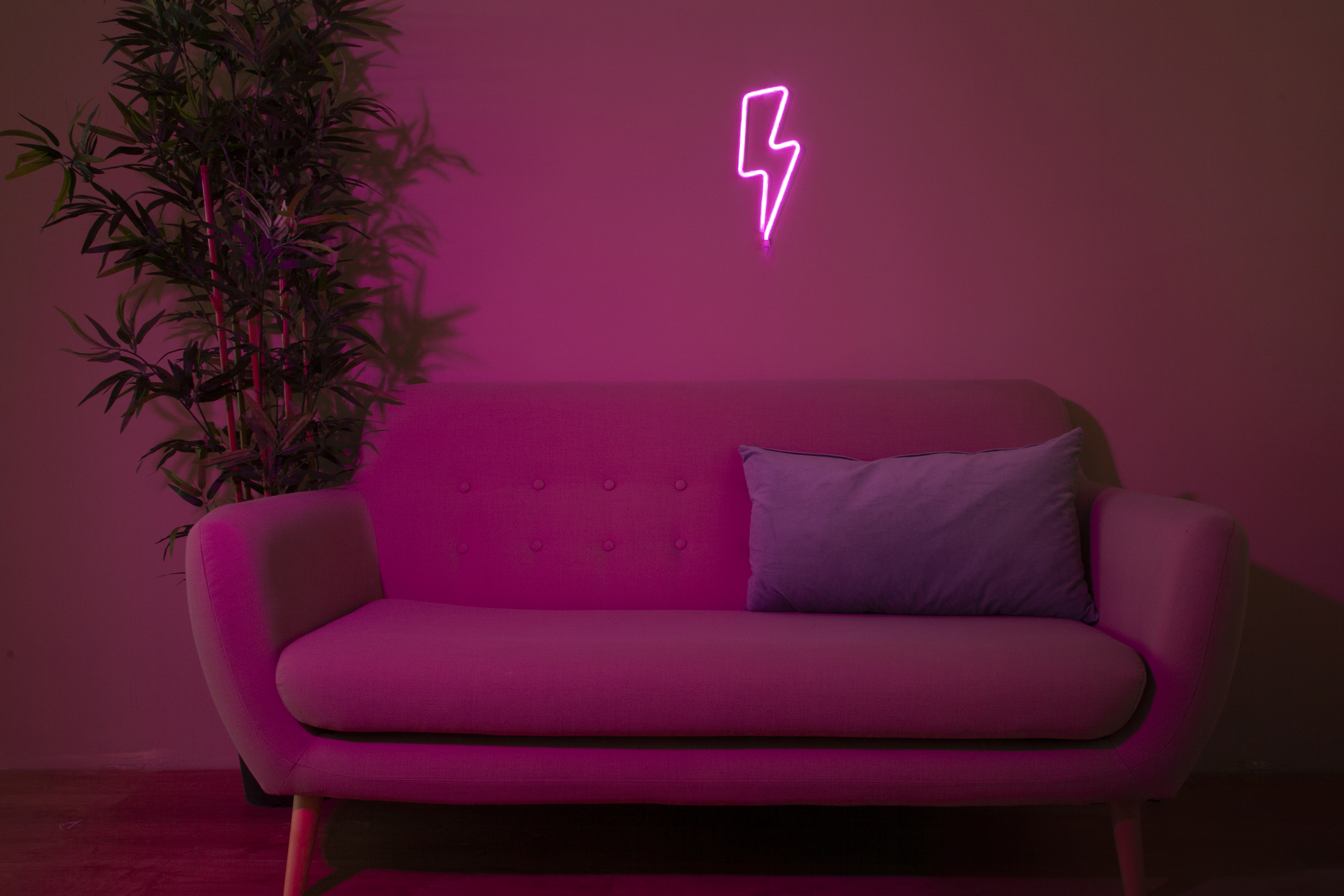 beautiful-flash-neon-sign-bedroom.jpg